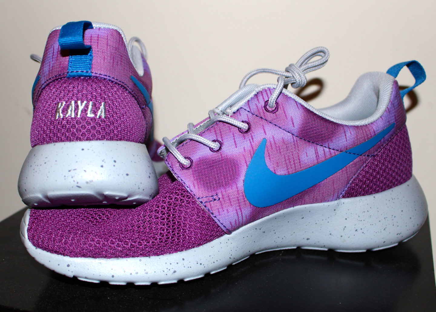 Nike ID Review: Custom Roshes - Kayla's Chaos