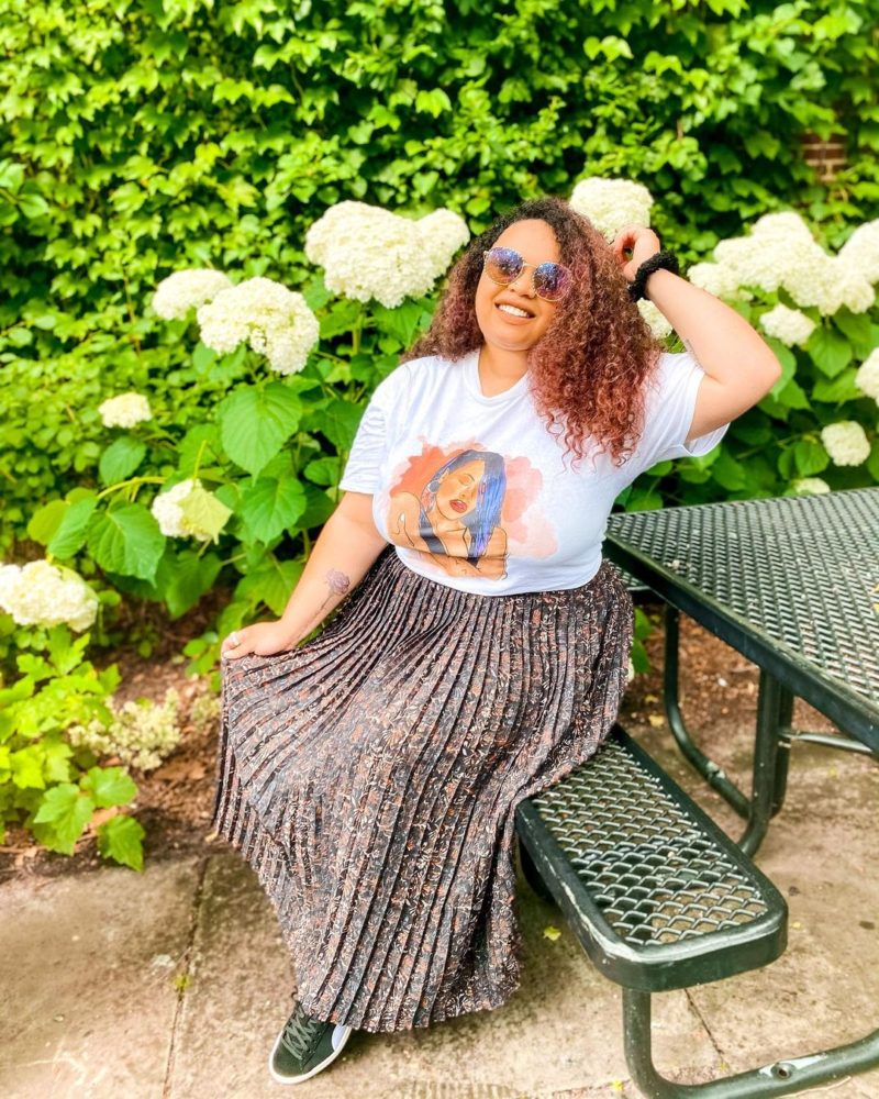 30 Summer Outfit Ideas For Curvy Girls - Kayla's Chaos