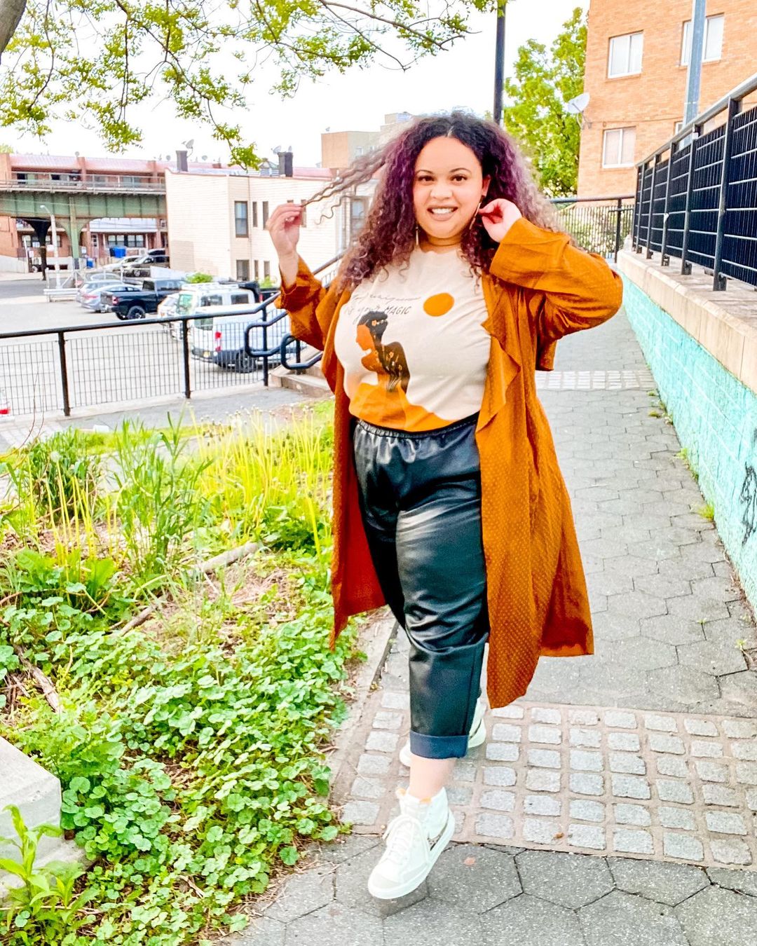 15 Winter Outfit Ideas For Curvy Girls - Kayla's Chaos