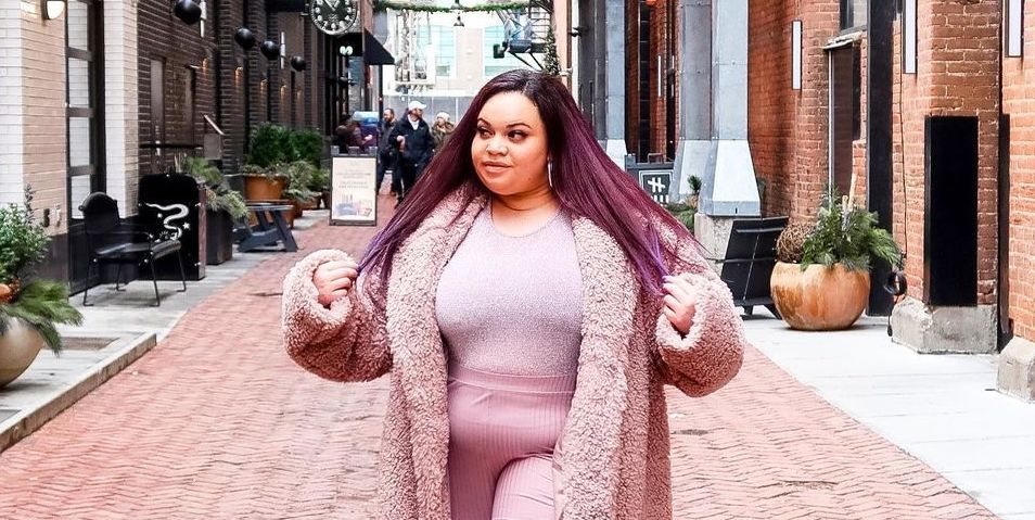 15 Winter Outfit Ideas For Curvy Girls - Kayla's Chaos