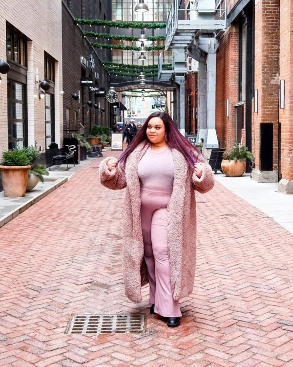 15 Winter Outfit Ideas For Curvy Girls Kaylas Chaos 